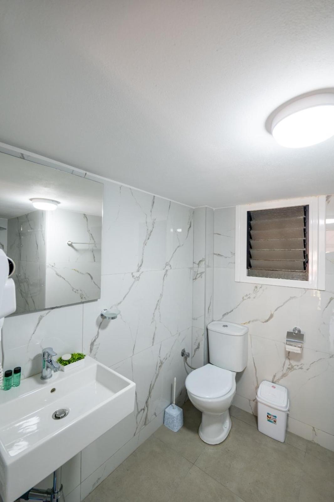 Vila Basho Sarande Exterior photo