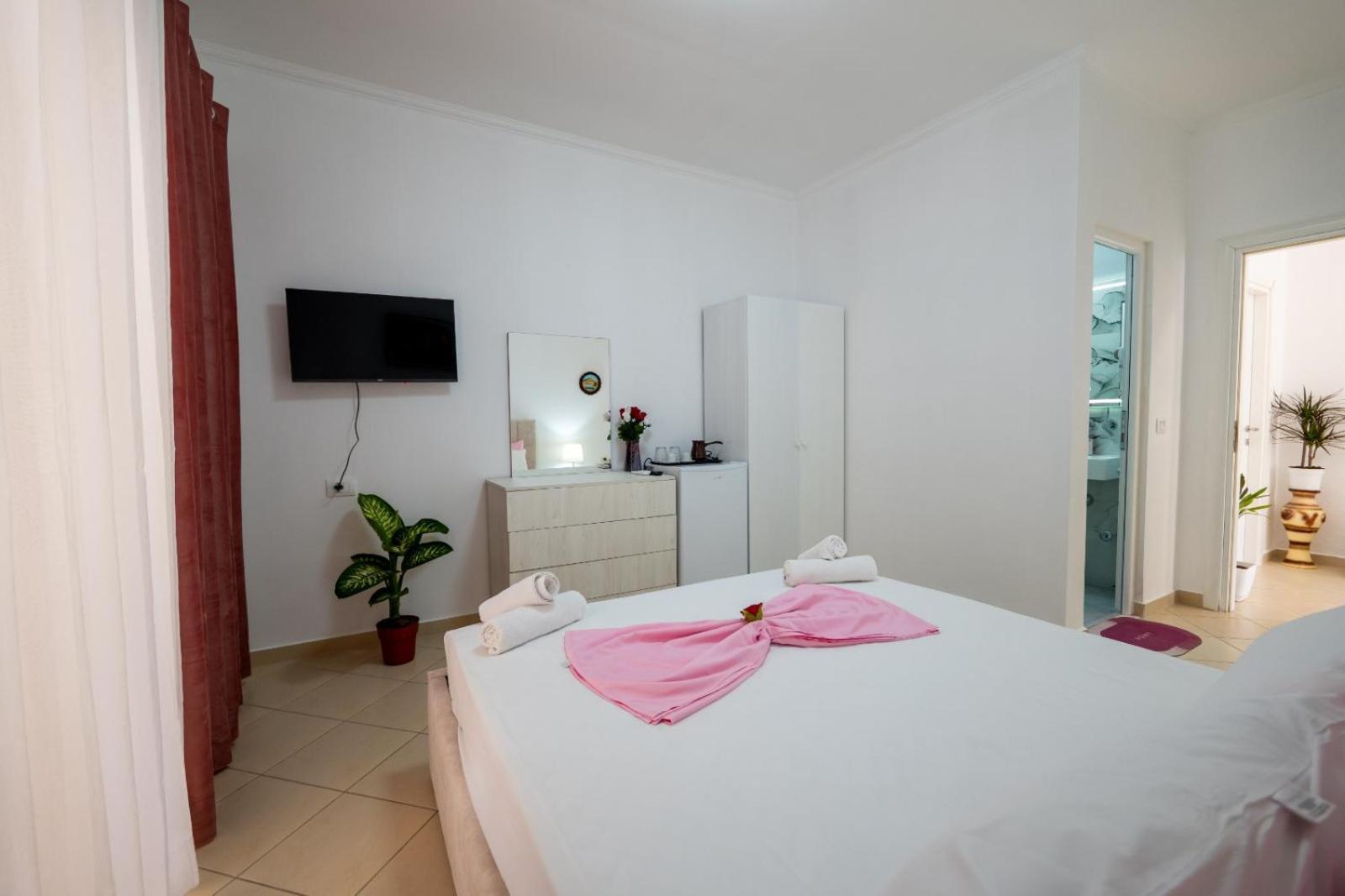 Vila Basho Sarande Exterior photo