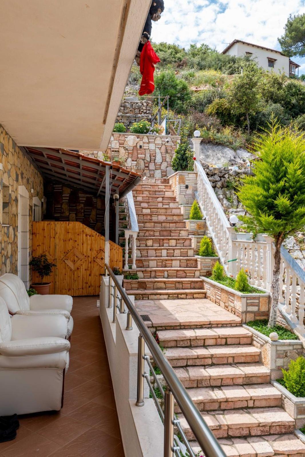 Vila Basho Sarande Exterior photo